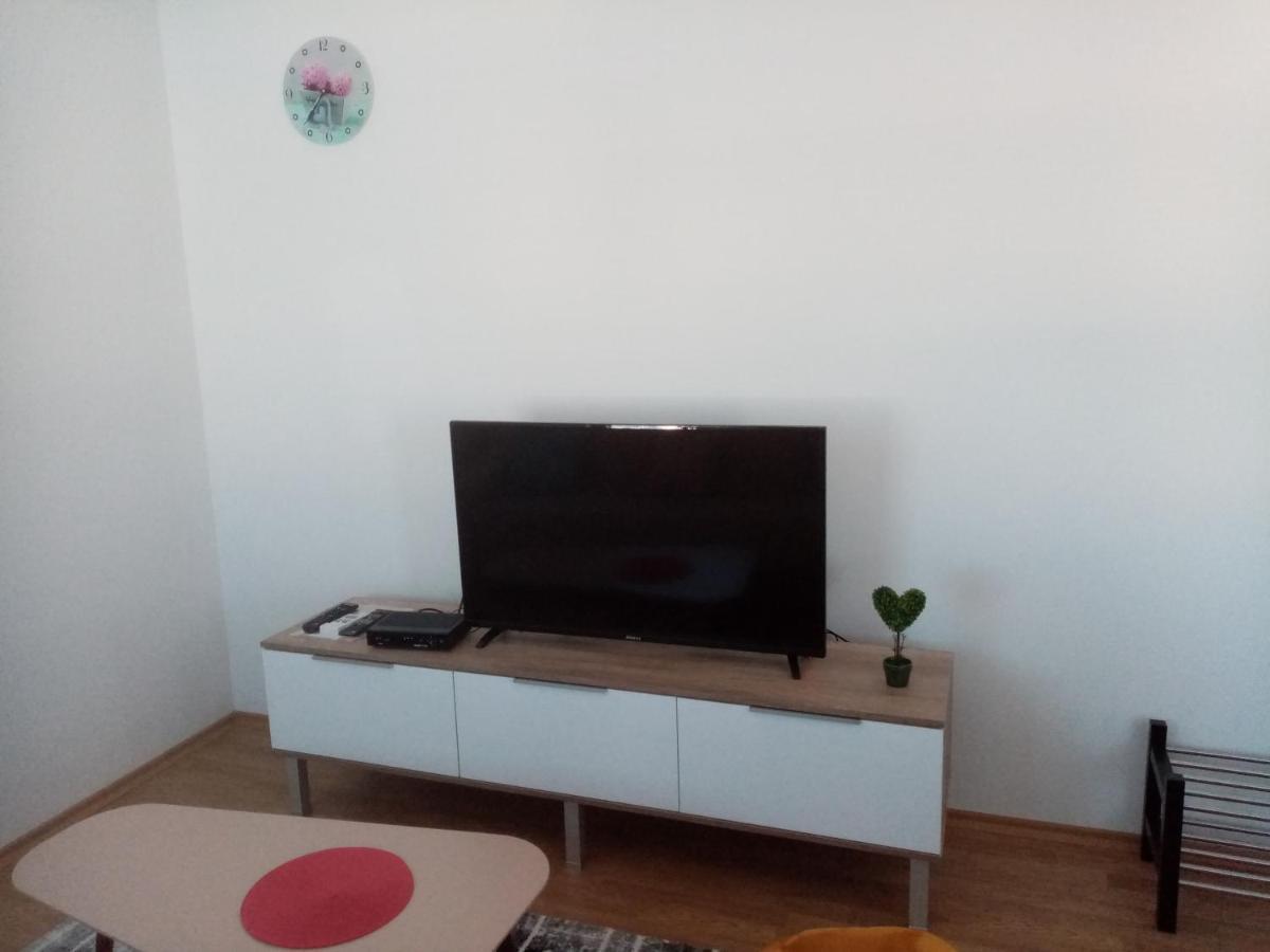 Flamanita Apartments Skopje Buitenkant foto