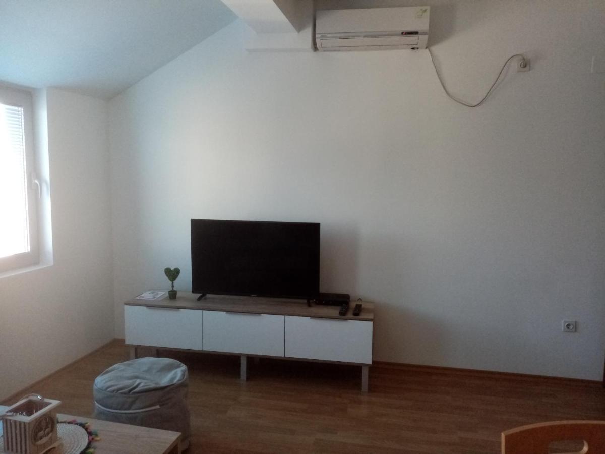 Flamanita Apartments Skopje Buitenkant foto